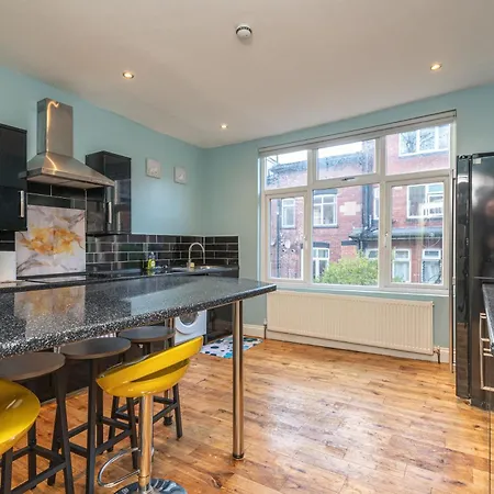 Bright 3bed Near Headingley Stadium & Station Апартаменти Лідс