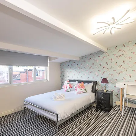 Bright 3bed Near Headingley Stadium & Station * 利兹
