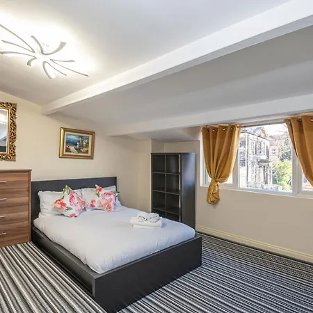 Apartment Bright 3bed Near Headingley Stadium & Station Leeds (West Yorkshire)